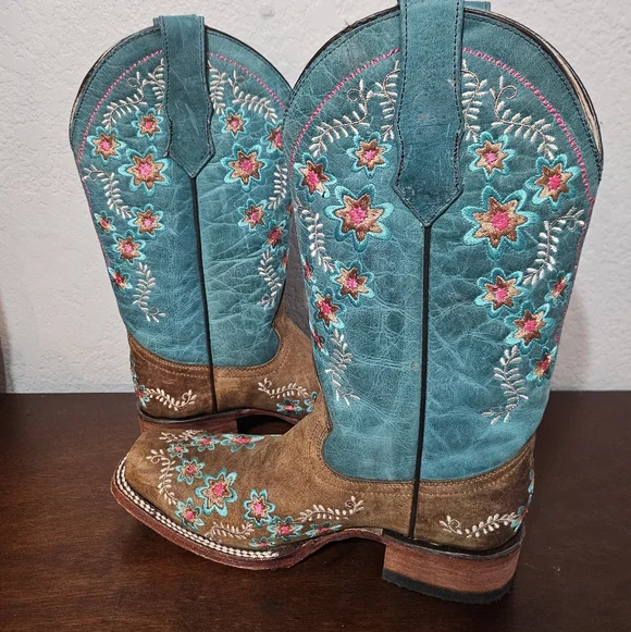 Circle G Women’s Leather Western Boots – Blue & Brown, Size 7.5 - Picture 3 of 6